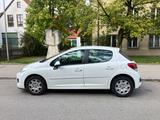 Peugeot 207+ 70PS unfallfrei - Peugeot 207 in Augsburg