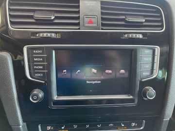 Volkswagen Golf 1.6 TDI BMT ALLSTAR Variant *PANORAMA*NAVI*