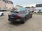 Volvo V60 T6 Plus Dark AWD Plug-in Hybrid Standheizung - gebrauchte Volvo Kombis