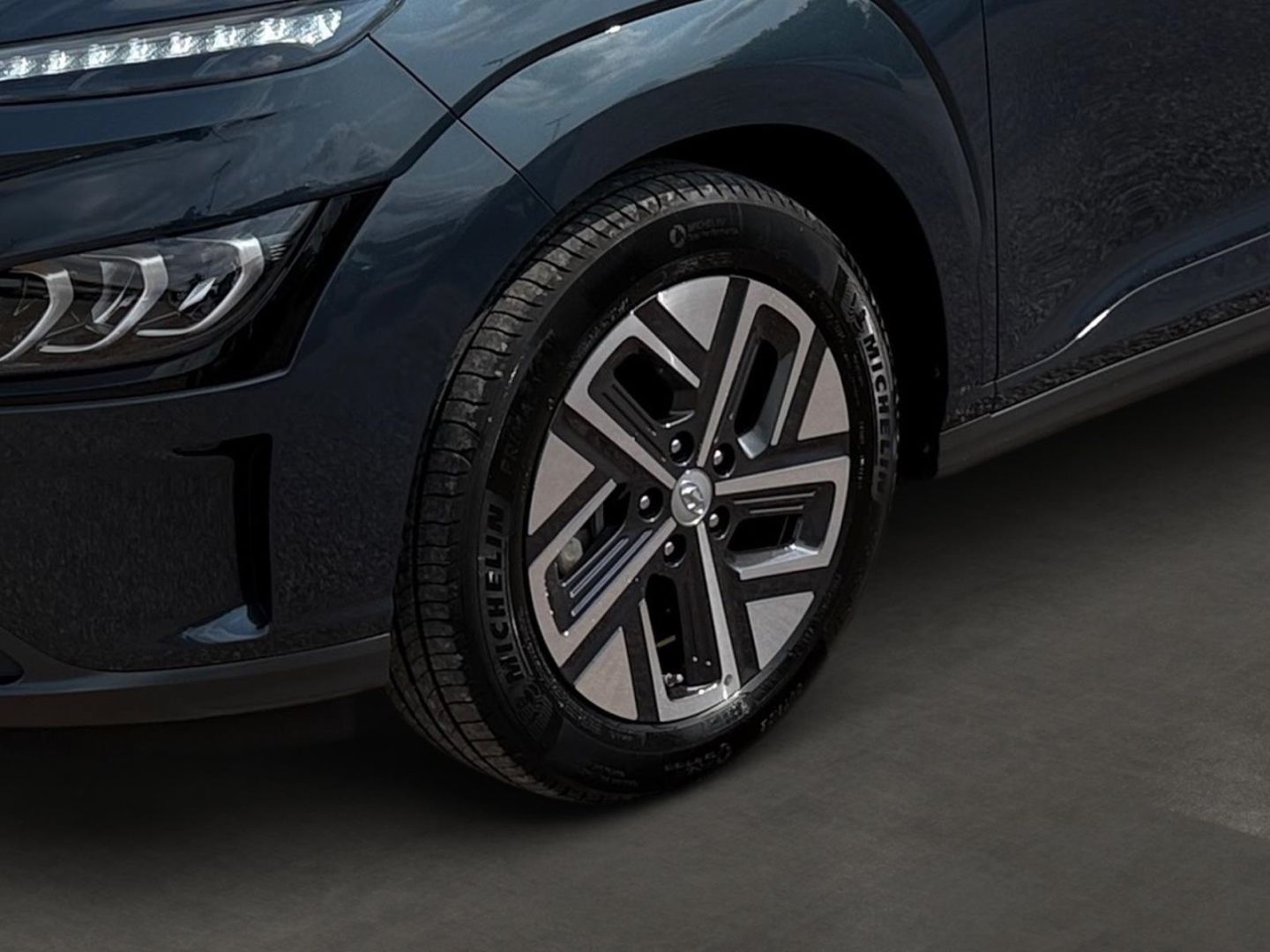 Fahrzeugabbildung Hyundai KONA Elektro 64 kWh (150kW) PRIME Sitzpaket Lede