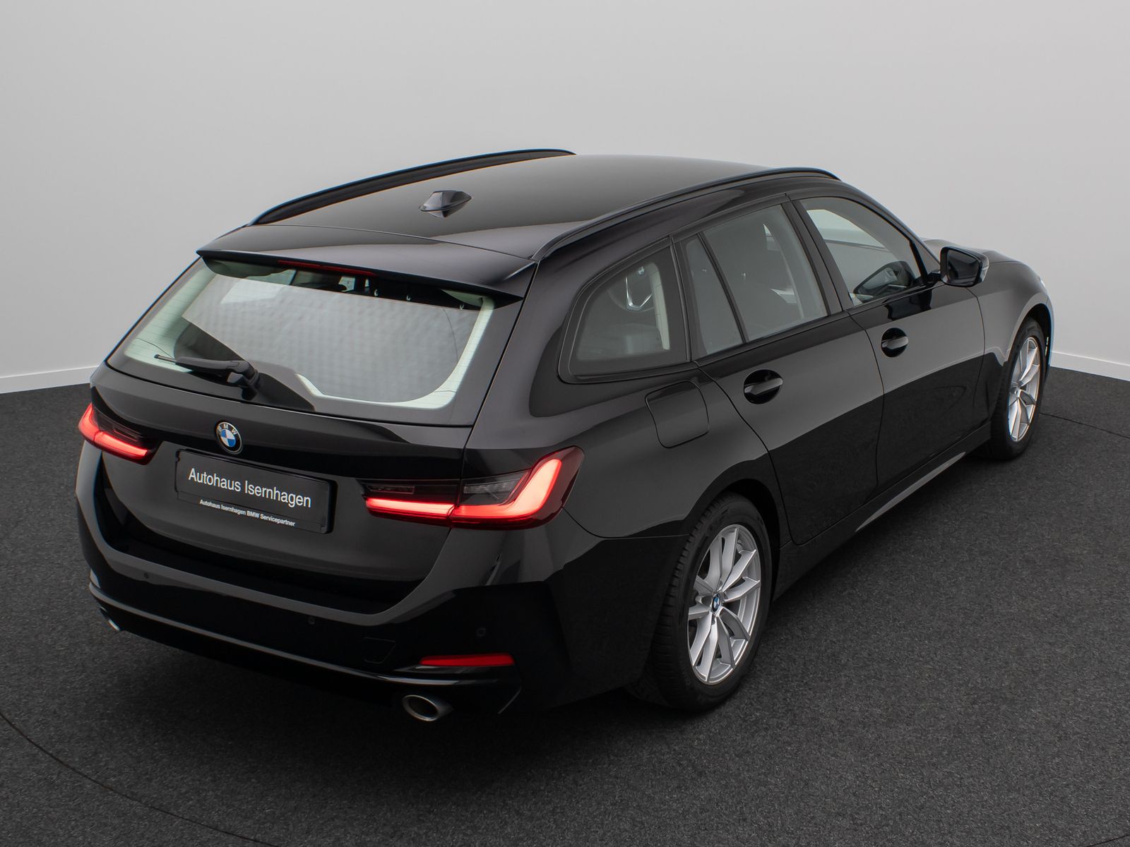 Fahrzeugabbildung BMW 318i GeschwindigReg DAB PDC Cockpit+ Widscreen