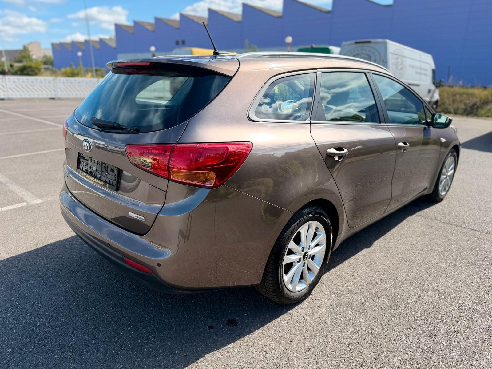 Kia Ceed Sportswagon Attract*R-Kamera*Navi*PDC*
