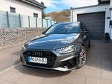 Audi A4 40 TFSI S line quattro Avant Premium - Audi: Premium
