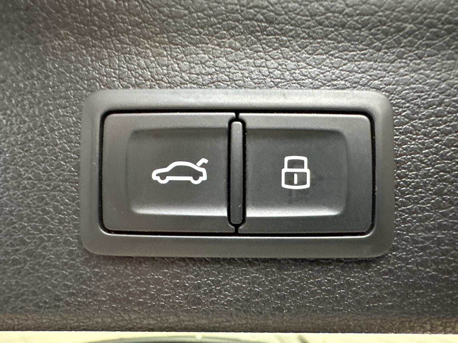 Audi Q3 35 TDI S-Line NAV+LED+PANO+AHK+STANDHZG, миниатюра 7