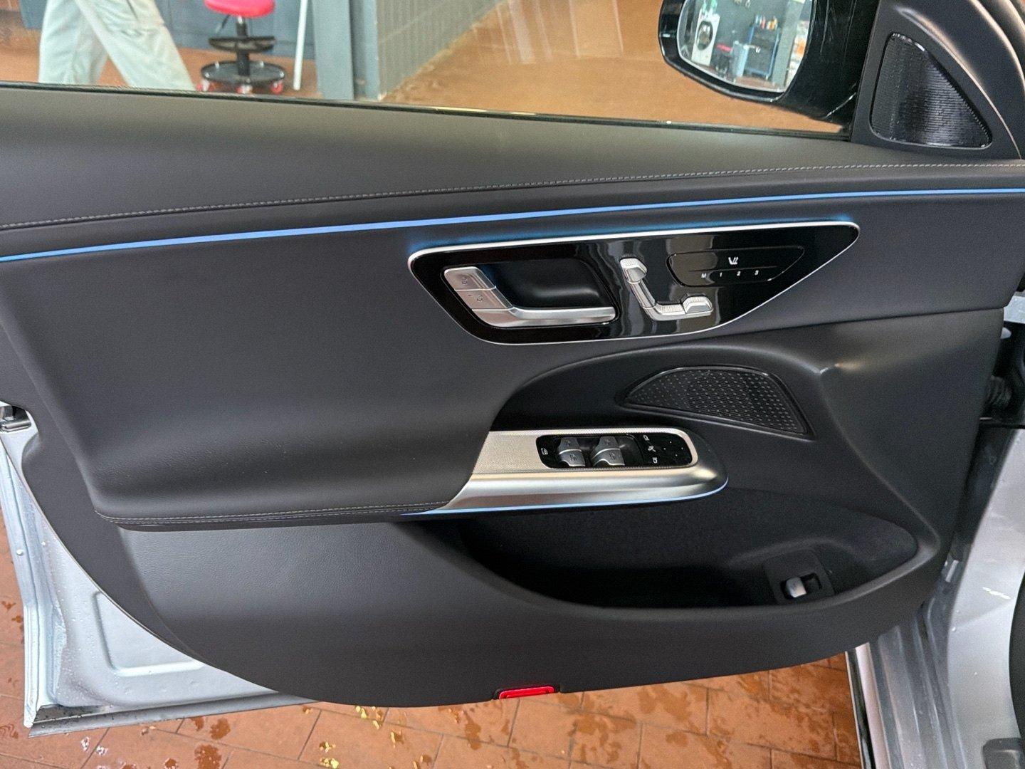 Mercedes-Benz E 220 d T AMG Night Pano DigitalLight 360°K. AHK