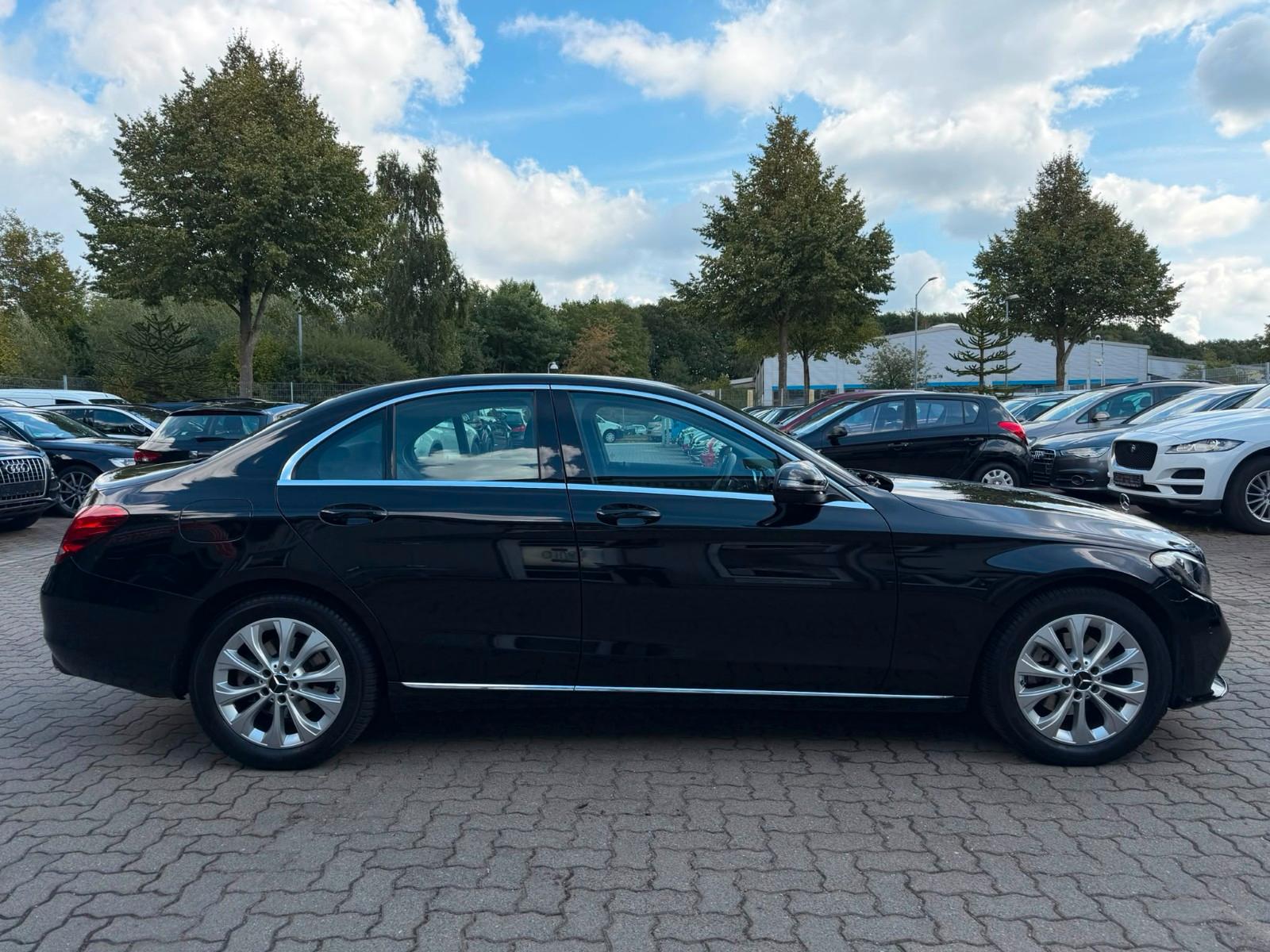 Mercedes-Benz C200d FACELIFT°1-HAND°AUTOM°AHK°RFK°T-LEDER°NAVI