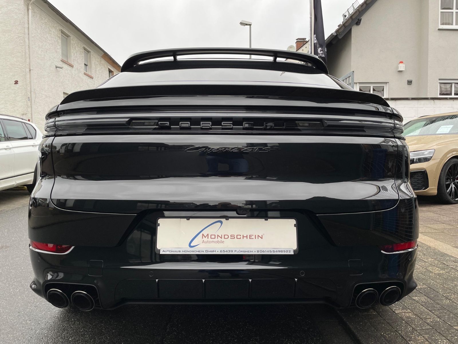Fahrzeugabbildung Porsche Cayenne GTS Coupé |HUD|Matrix|ACC|AHK|Carbon|22"