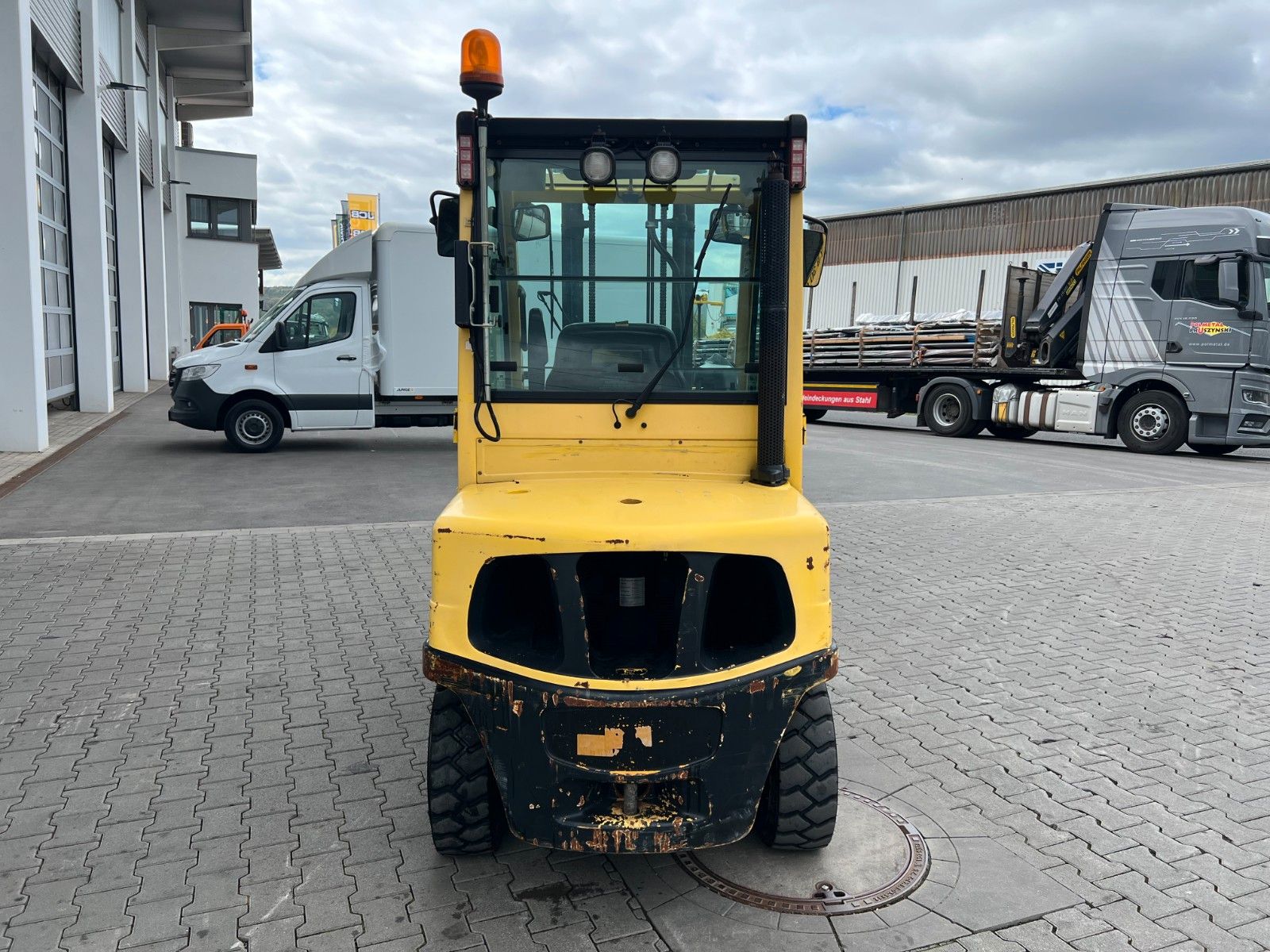 Fahrzeugabbildung Hyster H3.5 FT / Seitenschieber / HH:3,6m / nur 3.510h