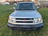 Mitsubishi Pajero 2.0 GDI 4X4 - Mitsubishi Pajero: Gdi