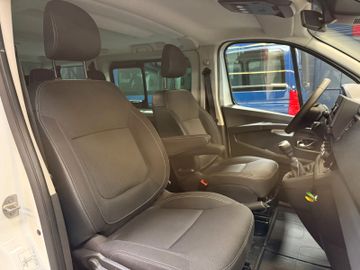 Renault Trafic - 11