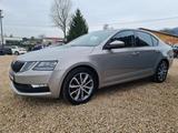 Skoda Octavia Lim. Drive - Skoda Octavia mit Benzin-Antrieb: Limousine