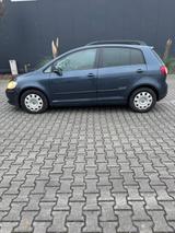 Volkswagen VW Golf Plus Automatik 1.9 - Volkswagen Golf aus 2008 mit Diesel-Antrieb: Kombi