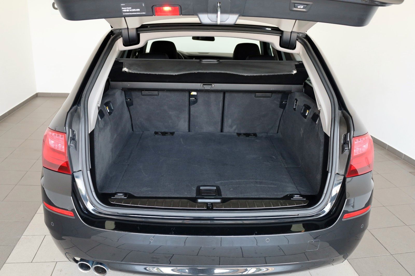 Fahrzeugabbildung BMW 525 d xDrive Touring,Navi,SH,Harman-Kardon,SR+WR