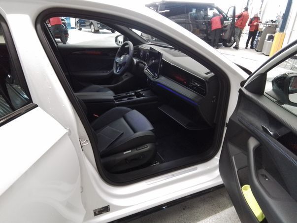 Volkswagen Passat Variant - Bild 8