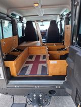 Land Rover Defender 110 TD4 Station Wagon E E - Land Rover Defender aus 2014