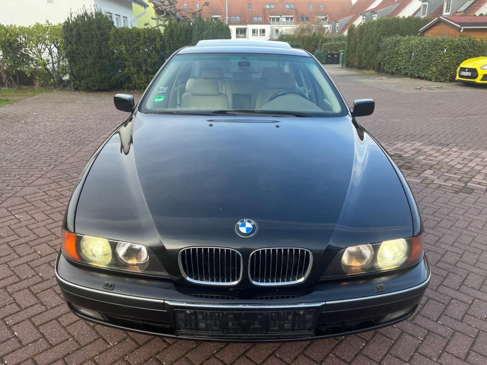 BMW 540 Baureihe 5 Lim. 540i*Top*Voll*Libhaber Fahrz
