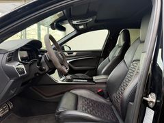 AUDI RS6 Avant PERFORMANCE/ STANDHZG./ B&O/ 22"/ PANO AUDI RS6 Avant PERFORMANCE/ STANDHZG./ B&O/ 22"/ PANO
