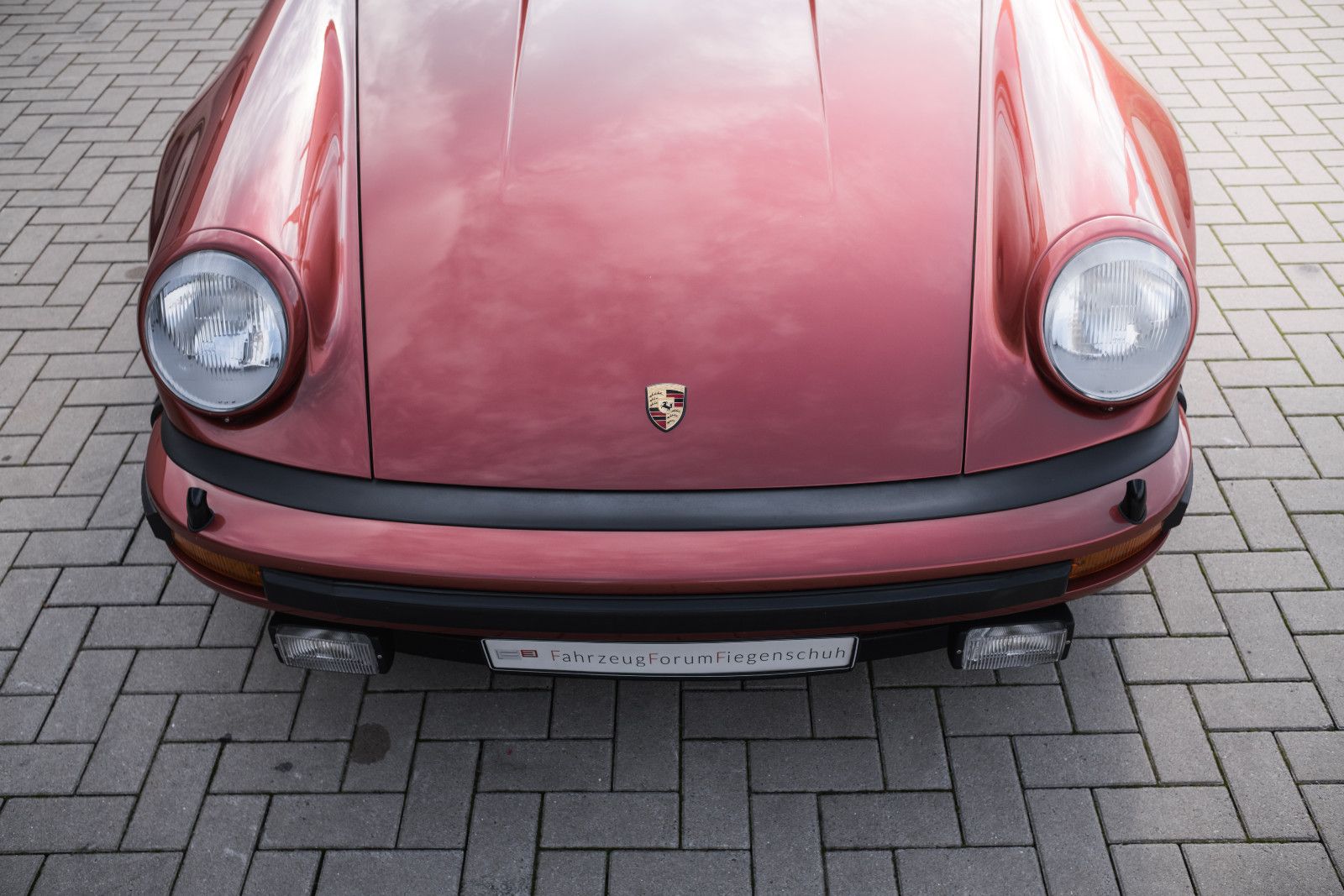 Fahrzeugabbildung Porsche 911/930 Turbo 3.0-Neuaufbau-dt. Fzg.-Matching N