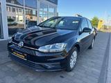 Volkswagen Golf VII Lim Trendline+Tempom+Parkhilfe+Garantie - Volkswagen mit Benzin-Antrieb: Limousine, Garantie