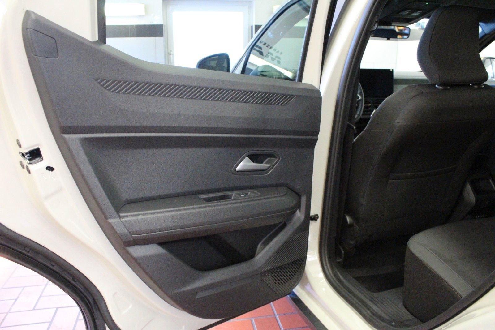 Fahrzeugabbildung Dacia Duster hybrid-G 150 4x4 Extreme MY26