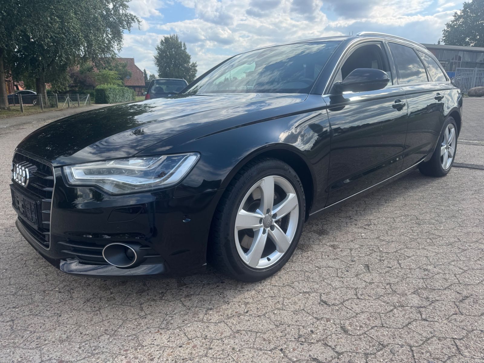 Audi A6 - 1
