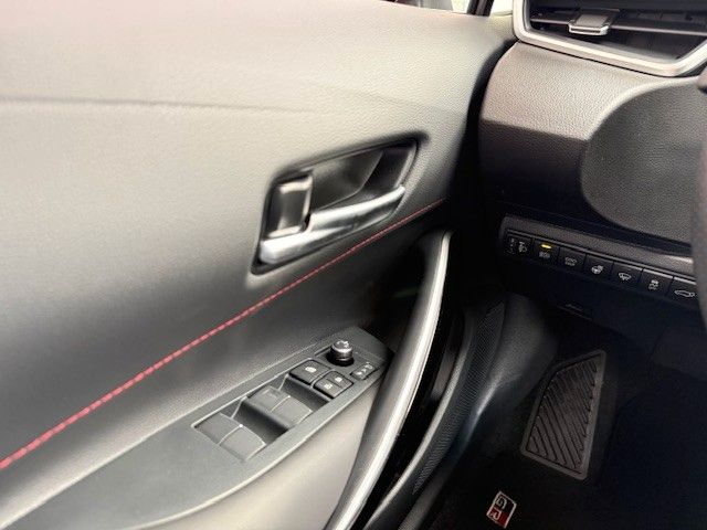 Fahrzeugabbildung Toyota Corolla Touring Sports 2.0l Hybrid 178PS GR!