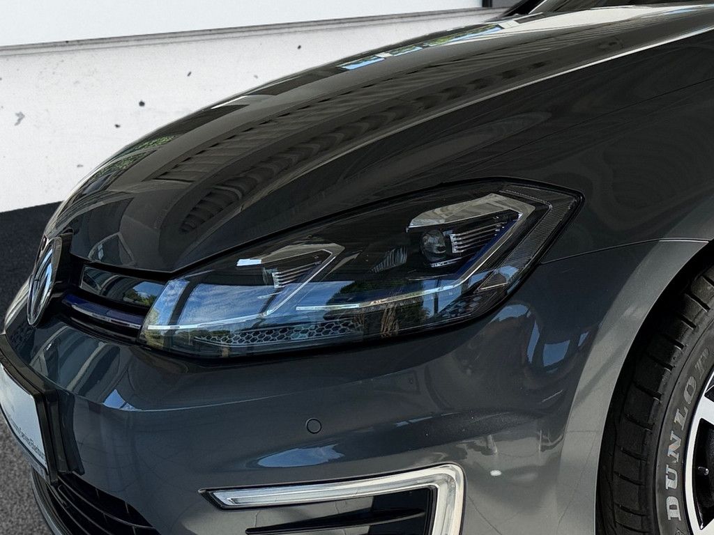 Golf VII e-Golf *LED*ACTIVE INFO*NAVI*PDC*BATTER