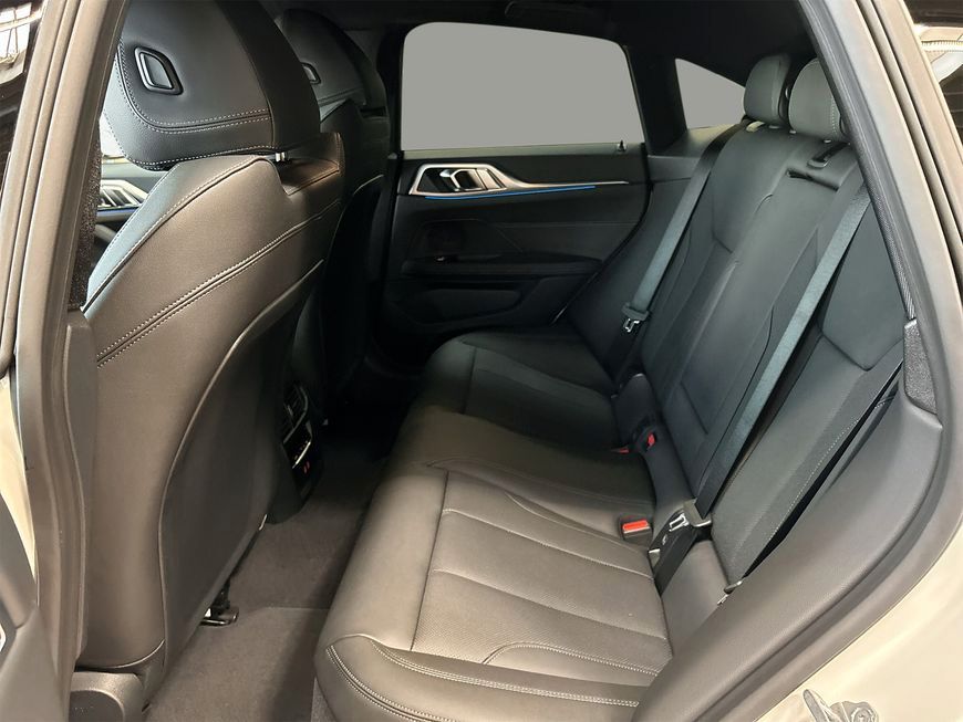 BMW i4 - Bild 12