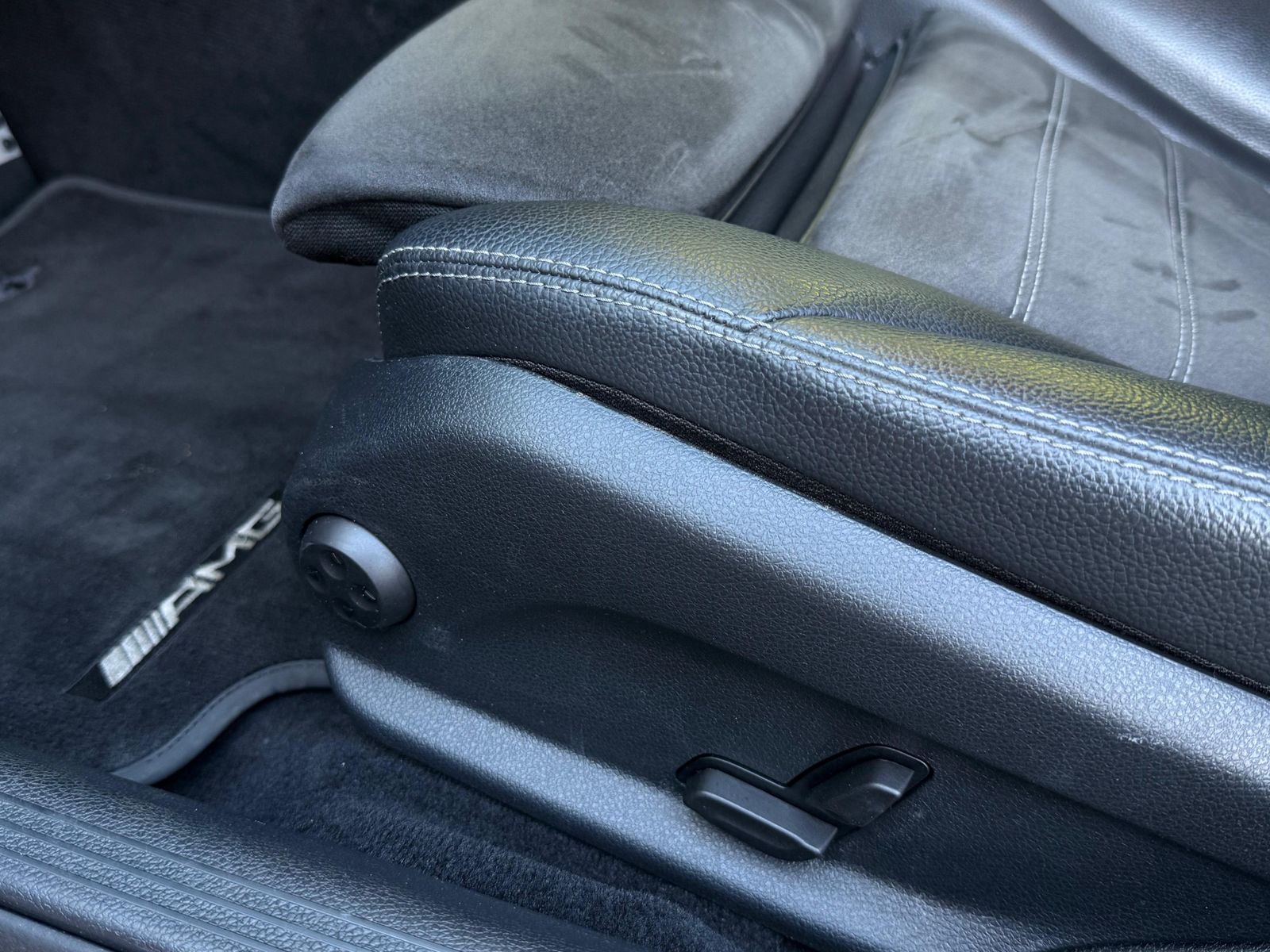 Vehicle illustration Mercedes-Benz C 200 d T 9G AMG Line LED+NAV+SHZ+ALCA+PARK+TEMP