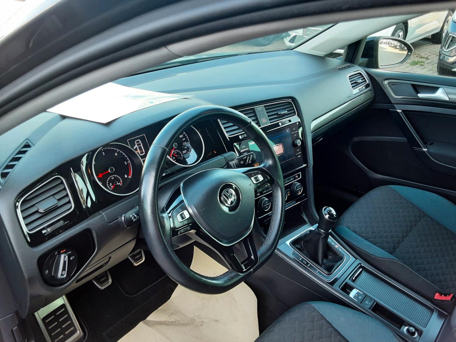 Volkswagen Golf 1.6 TDI IQ.DRIVE Variant Navi PDC SH AHK, миниатюра 10