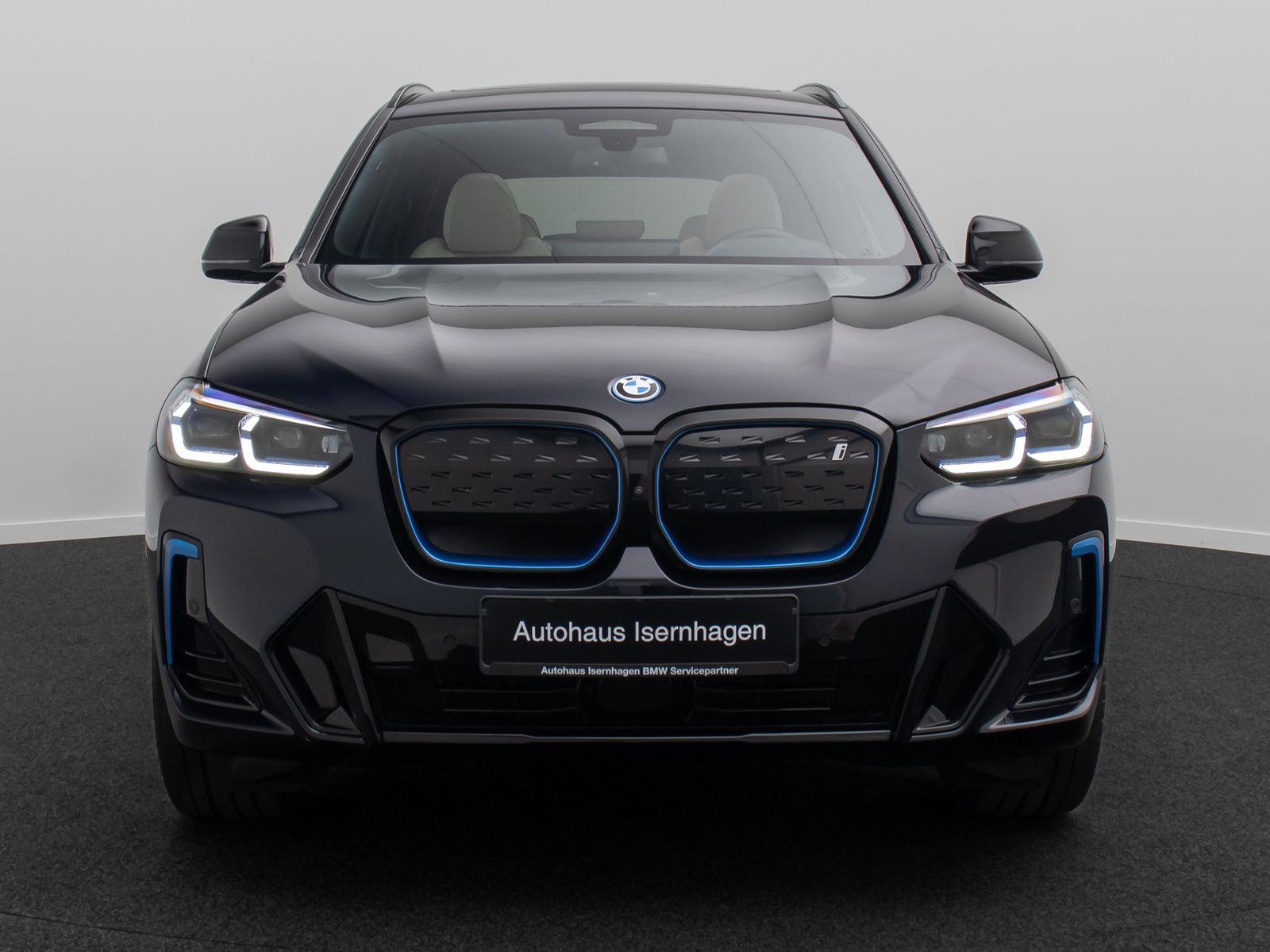 Fahrzeugabbildung BMW iX3 IMPRESSIVE 360&deg; H/K Panorama DAB HUD 20Zoll