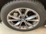 BMW 330 Baureihe 3 Lim. 330 e xDrive M Sport - BMW: Li