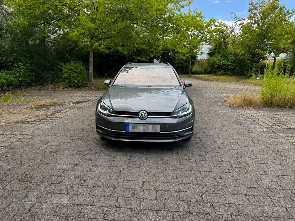Image of Volkswagen Golf
