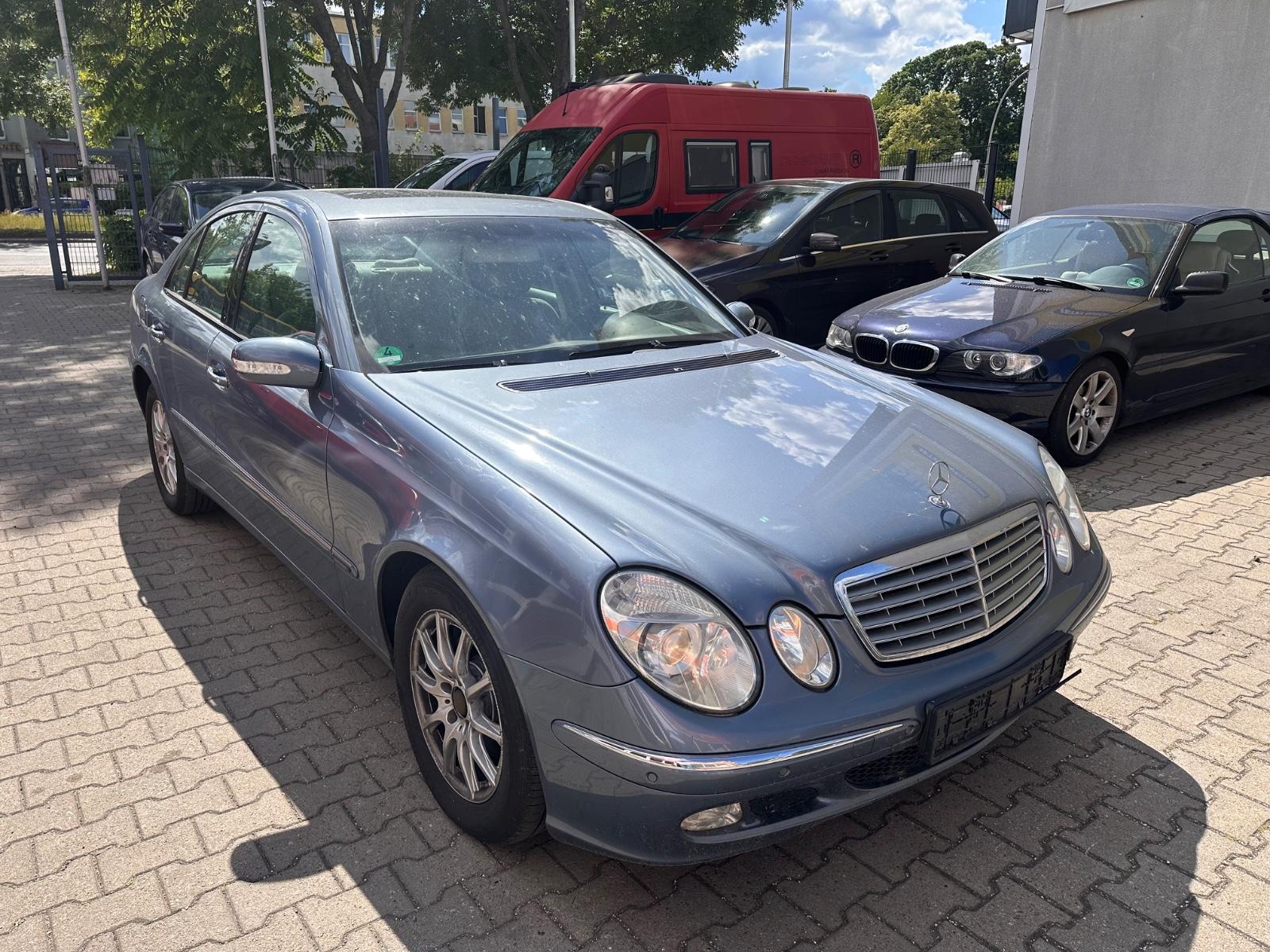 Mercedes-Benz E 220 CDI Limousine*PDC*Sitzheizung*Schiebedach*