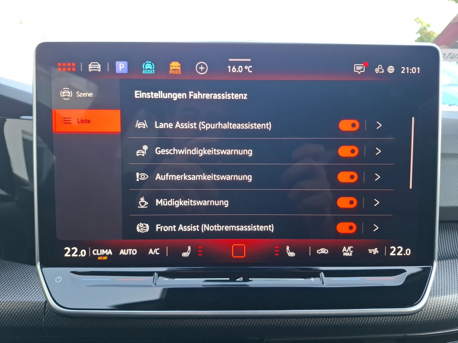 Fahrzeugabbildung Volkswagen Golf VIII GTI DSG LED CarPlay AID ACC RFK SH