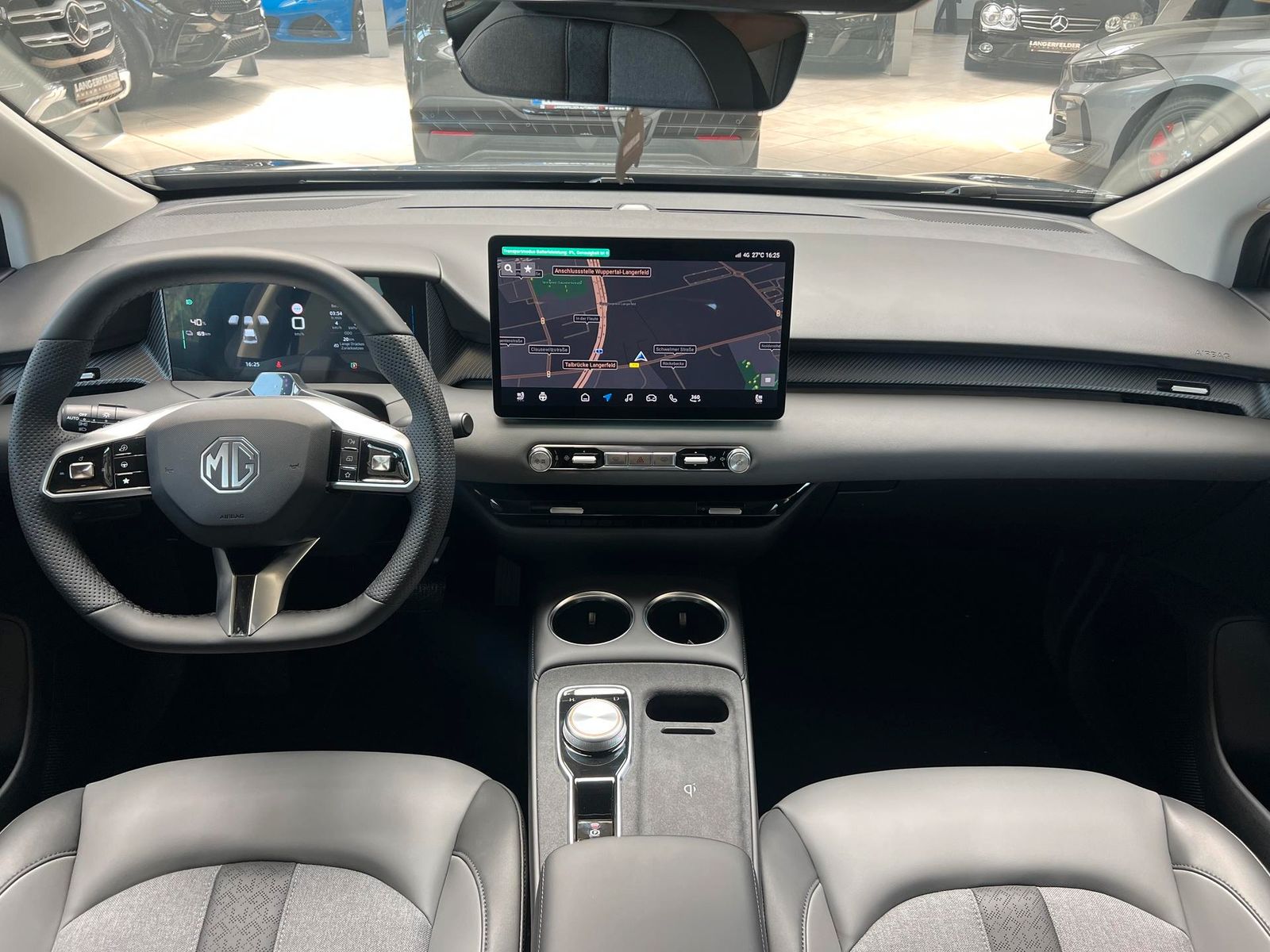 MG4 EV Premium 64 kWh 360*CARPLAY*ACC*LED*SOFORT imagem 2