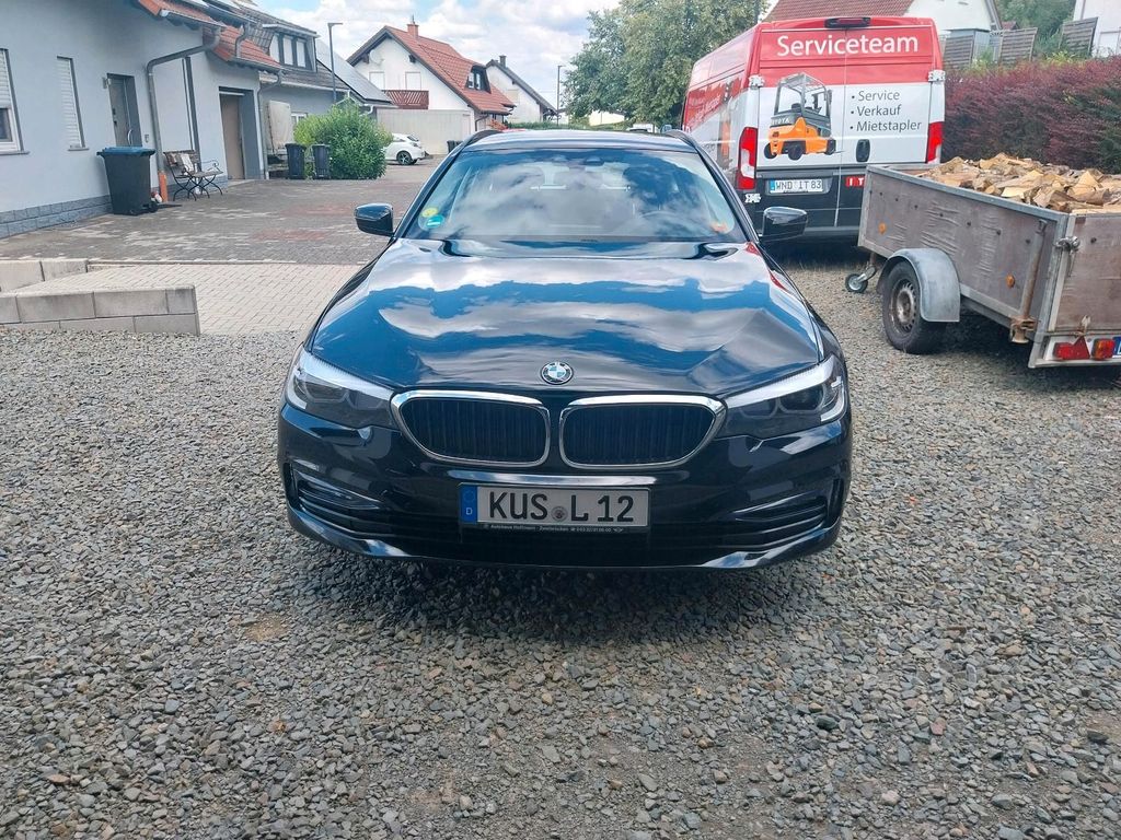 Image of BMW 530