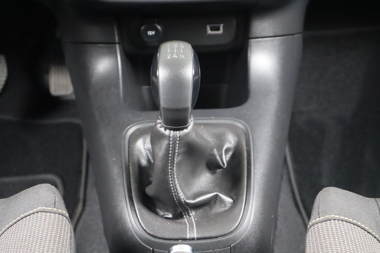 Fahrzeugabbildung Andere Citroën C3 1.2i Plus * Klimautom. * HU 08.2028