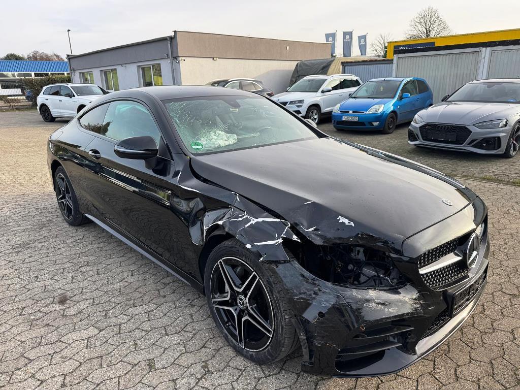Mercedes-Benz C 180 Coupe 9G-tronic AMG-Line Navi LED Leder