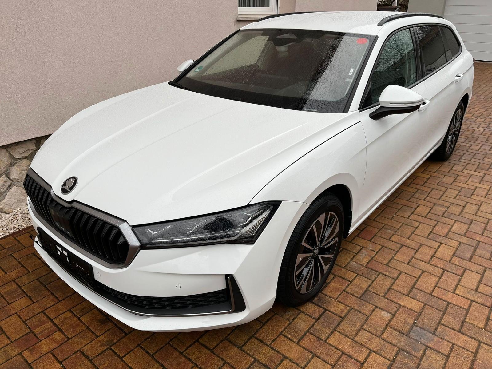 Skoda Superb Combi 2.0 TSI*Matrix*Standh*Massage*LED*