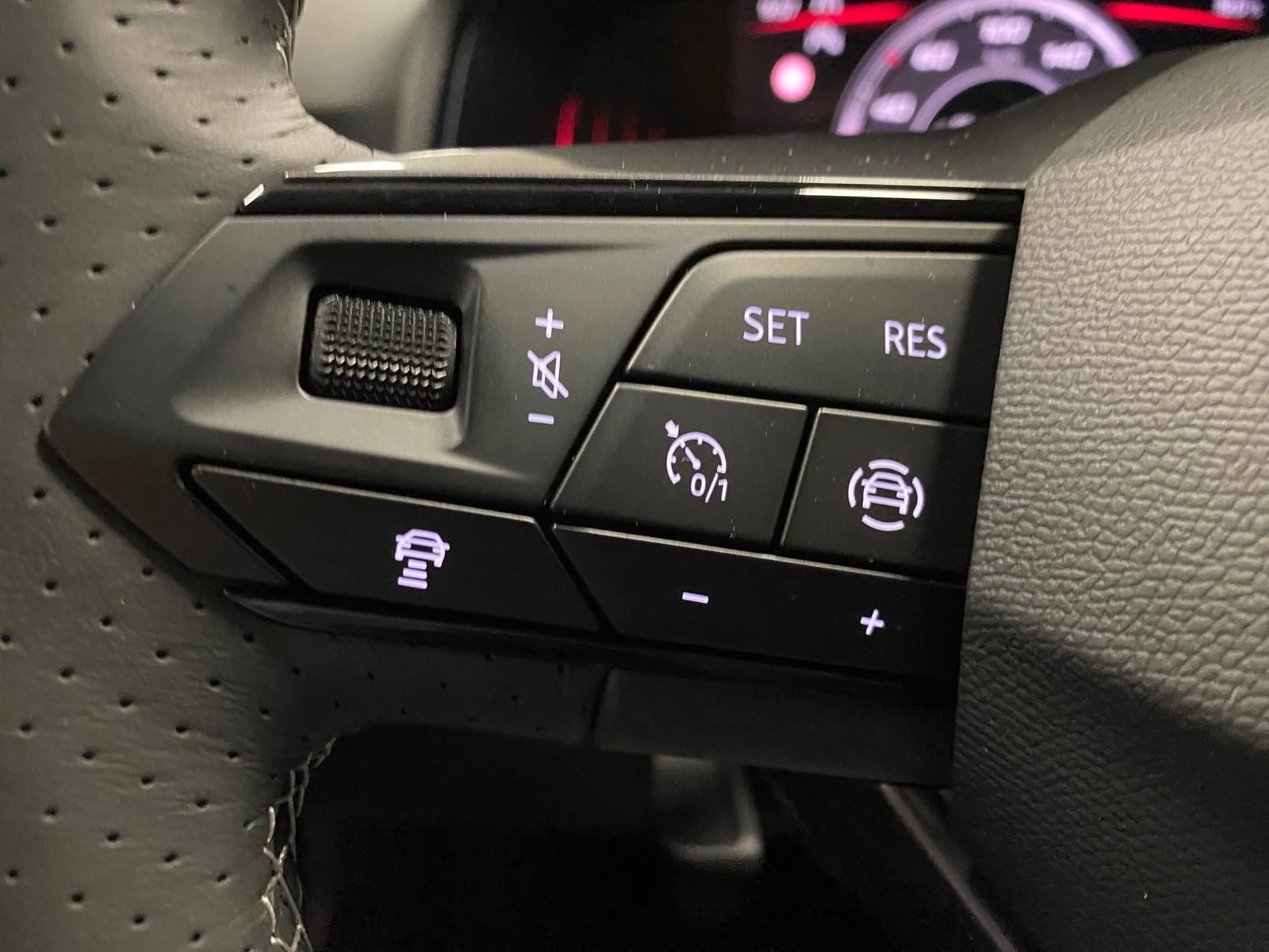 Fahrzeugabbildung SEAT Ibiza 1.0 TSI FR APP+KLIMA+ACC+RFK+5J GARANTIE++