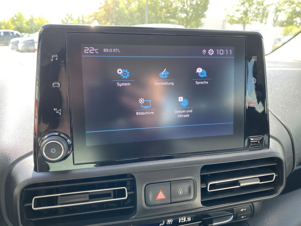 Fahrzeugabbildung Citroën Berlingo MPV M PureTech 110 FEEL *Keyless*Klimaa