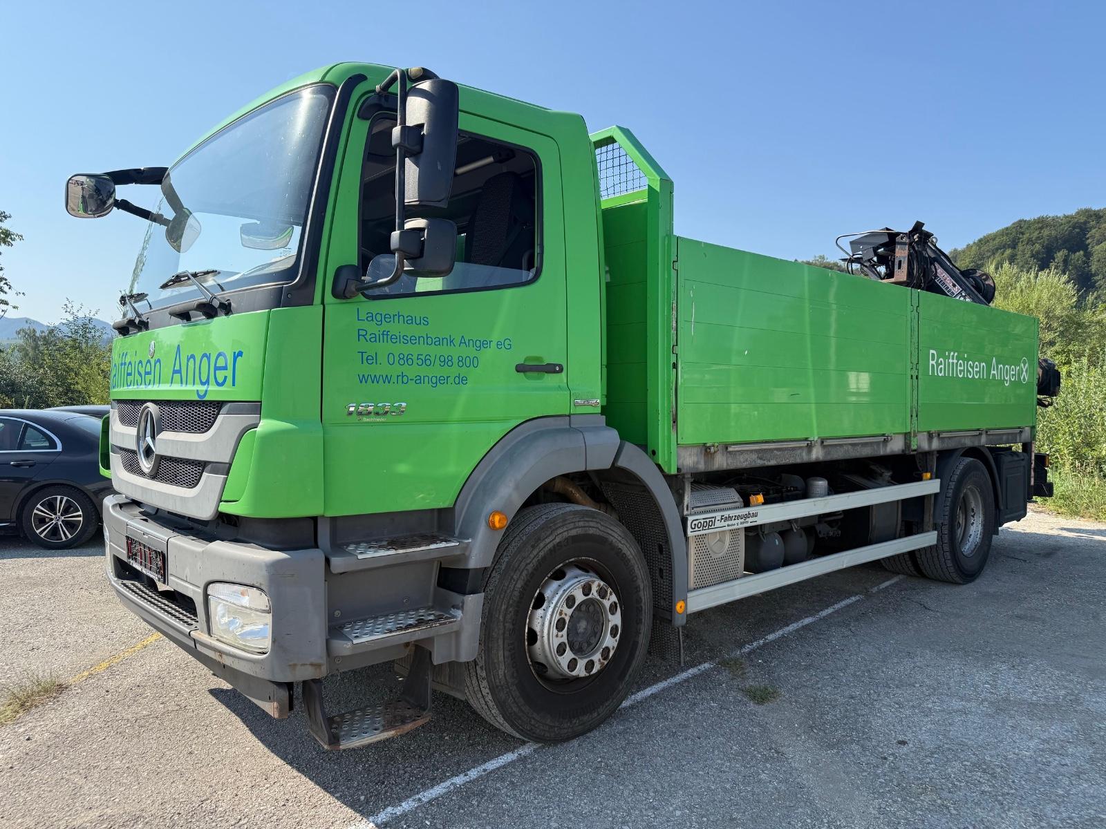 Mercedes-Benz Axor 1833L PRITSCHE KRAN HIAB 095 EH SEHR GEPFLE