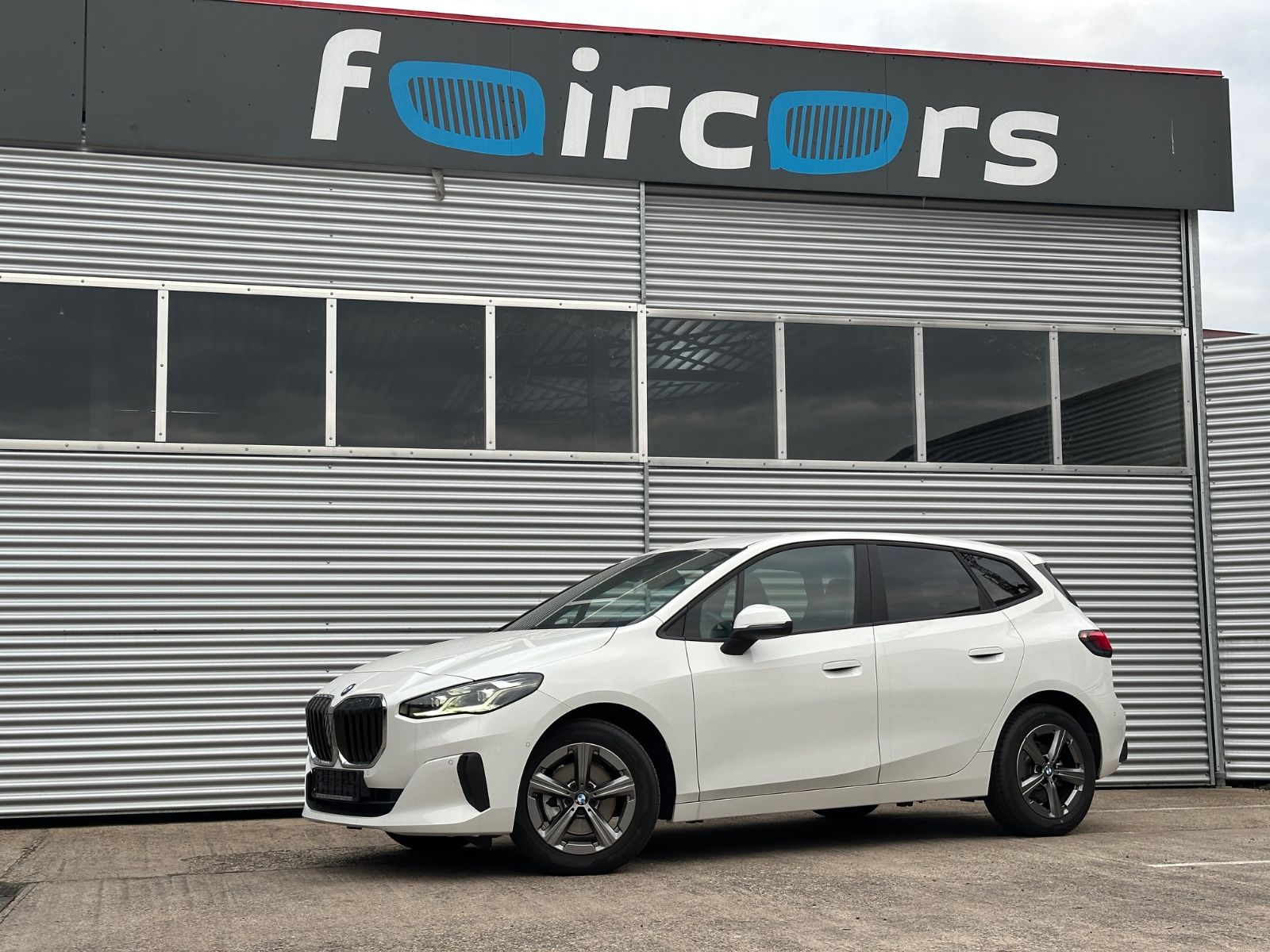 BMW 216i*ACC*Cam*autonom*Matrix*beh.Lenkrad*3,99%
