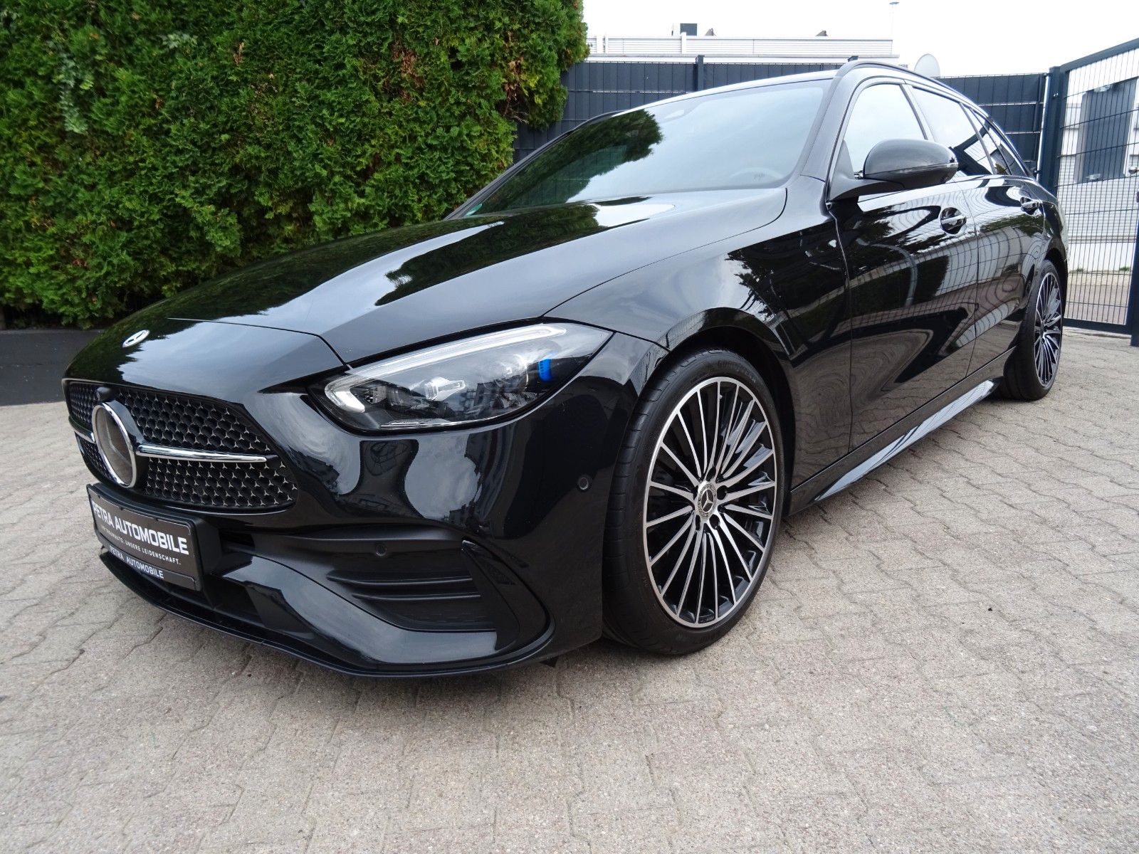 Mercedes-Benz C 220 d 4Matic T AMG LINE PANO HEAD-UP DISTRO 1H
