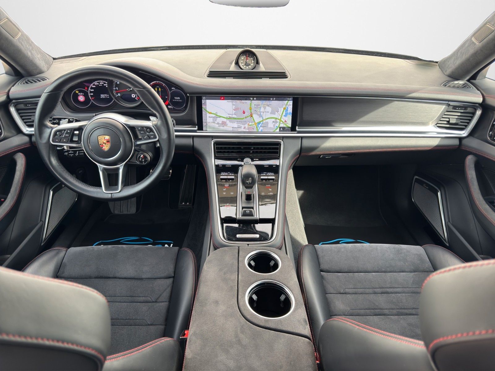 Fahrzeugabbildung Porsche PANAMERA SPORT TURISMO GTS BURM PANO STANDHEIZ