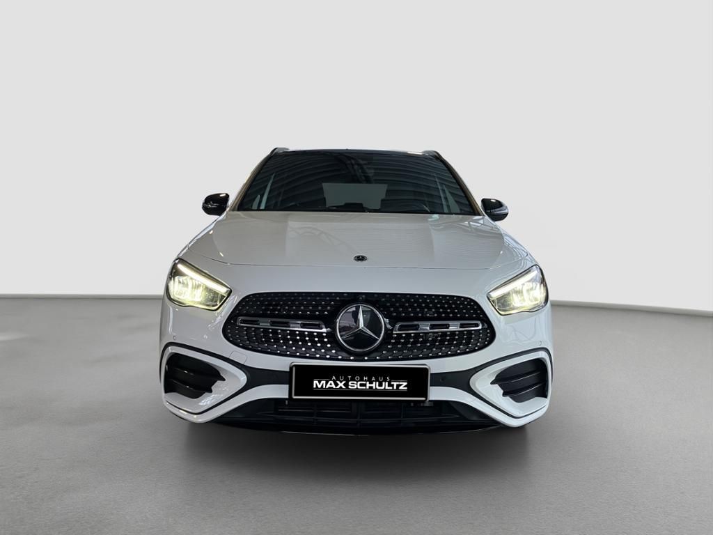 Fahrzeugabbildung Mercedes-Benz GLA 200 AMG*NIGHT*PANO*AHK*KEYL*BURM*360°KAMERA