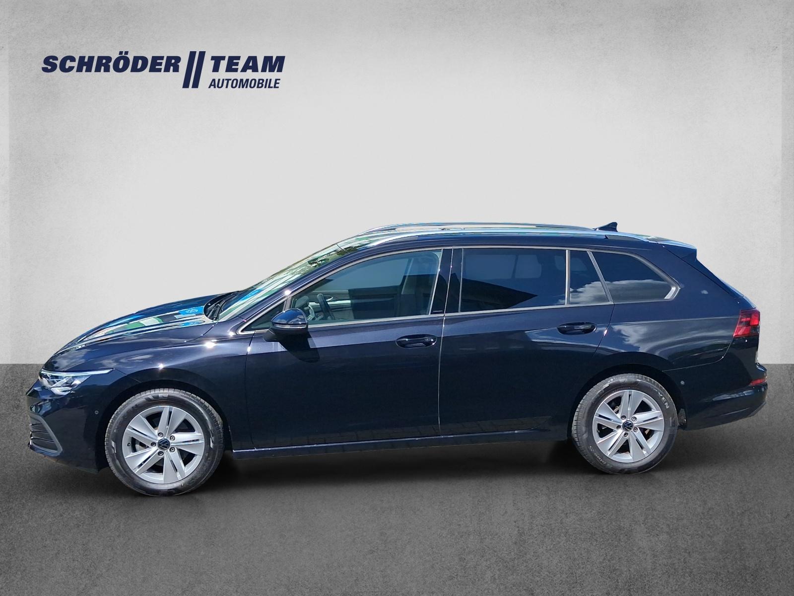 Volkswagen Golf VIII Variant 1.5 l eTSI DSG Life ACC stop&g
