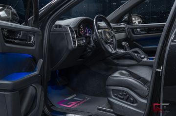 Porsche Cayenne - 7