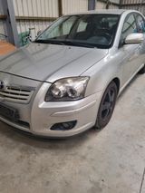 Toyota Avensis Diesel mit TÜV  - Toyota Avensis Verso